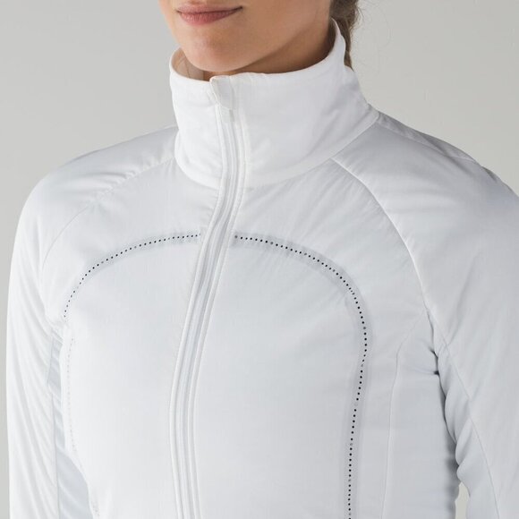 Lululemon Run For Cold Jacket- White Primaloft Lightweight Winter Jacket - Picture 4 of 14